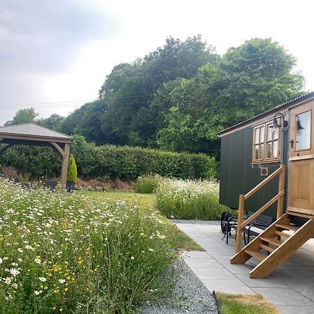 Отель Woody'S Retreat Bolton by Bowland Экстерьер фото